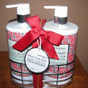 NWT -OLIVIA GRACE "WINTER CANDY" HAND CARE SET WITH CADDY